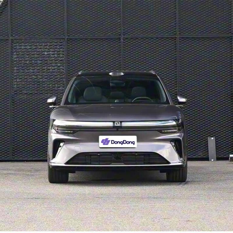 2026 Zeekr 7X front