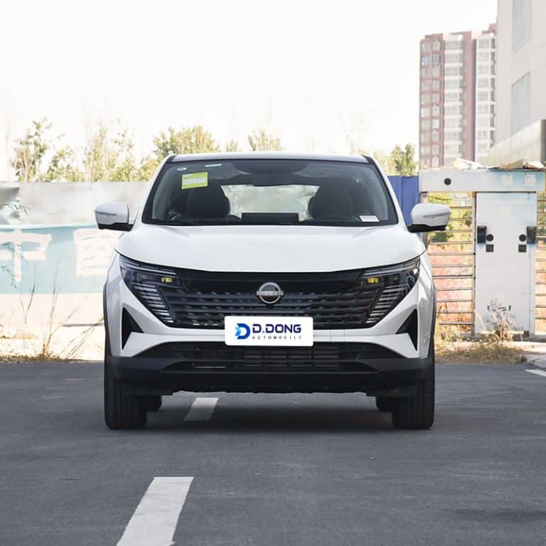 2025 Nissan Qashqai gasoline compact SUV front