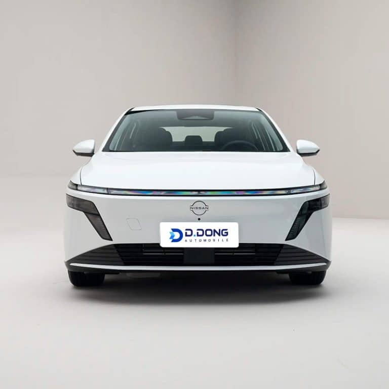 2026 Nissan N6 Plug-in hybrid mid-size sedan front