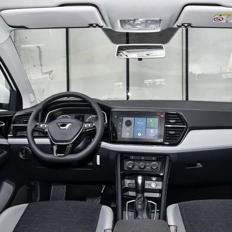 Jetta VS5 interior