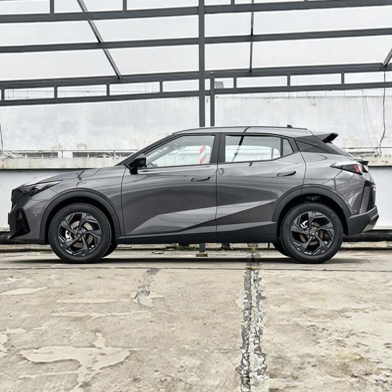 GAC Trumpchi GS3 side