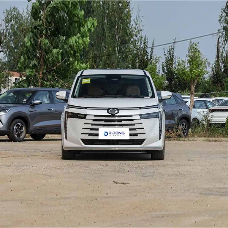 GAC Trumpchi E8 front